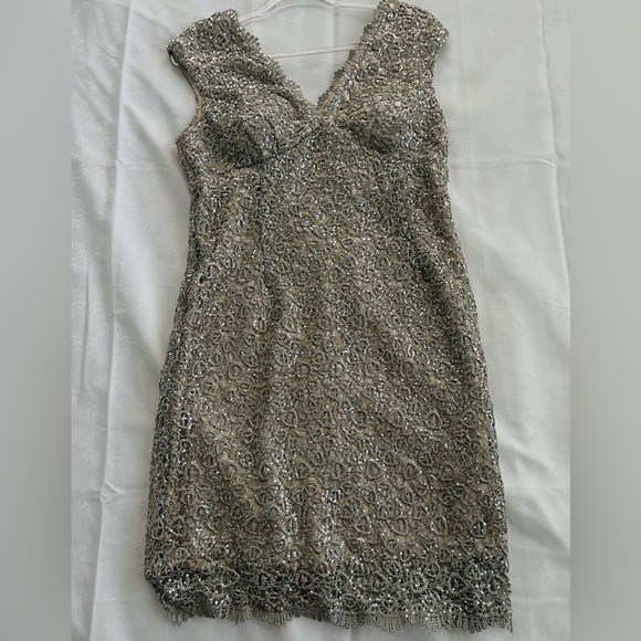 Gold and silver sequined petite evening dress 14P - Picture 3 of 13